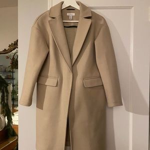 Petite Topshop beautiful nude color coat size 0